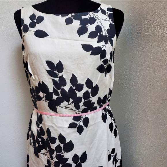 Ann Taylor LOFT Black and White w/Light Pink Summer Floral Shift Dress Size 6 - Picture 3 of 14